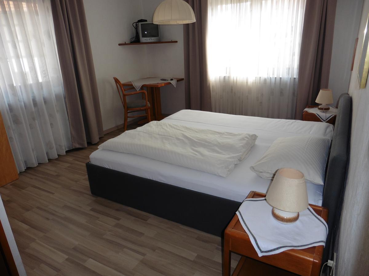 Gasthof Rockensuess Schwalmstadt Pokoj fotografie